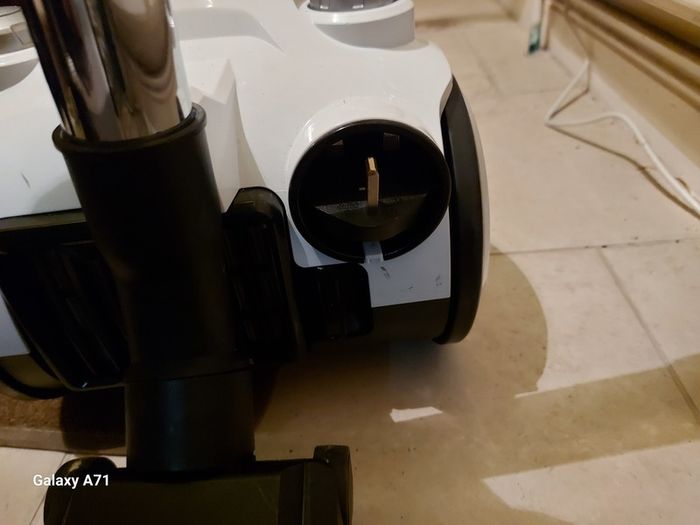 BUSH Bagless Cylinder Vacuum Cleaner, Model VCS35B15K0D-70, white, powerful suction