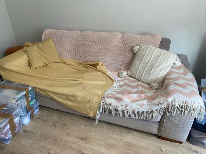 Sofa to take