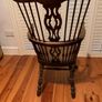 Georgian yoke-back Windsor armchair Image 3