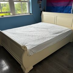 King Size Cream Wooden Sleigh Bef