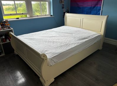 King Size Cream Wooden Sleigh Bef