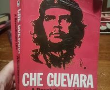 Che Guevara: A Revolutionary Life (Soft cover)