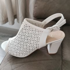 Off white Shoes