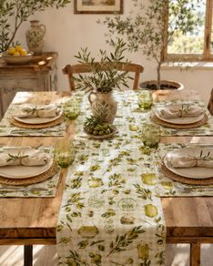 Table runner /Tablecloth ( any size), Placemats/ Cushions /Aprons