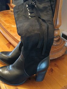 Beautiful Pair of KAYLA Winter Boots