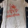 Ariana Grande Bundle - One Love Mancester Concert Large T Shirt, Badges & Compact Mirror. Image 7