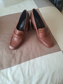 Block heel women's brown shoes