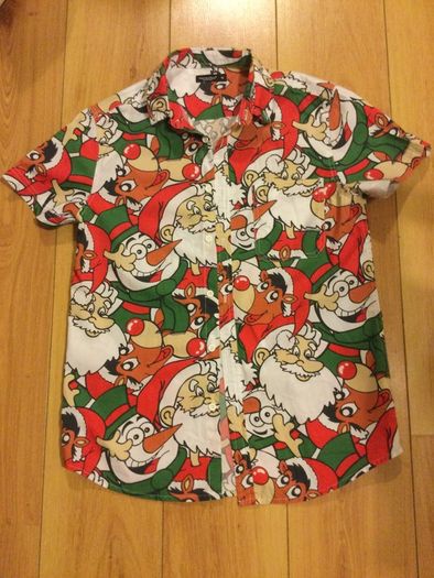 Cute Christmas Shirt Size M