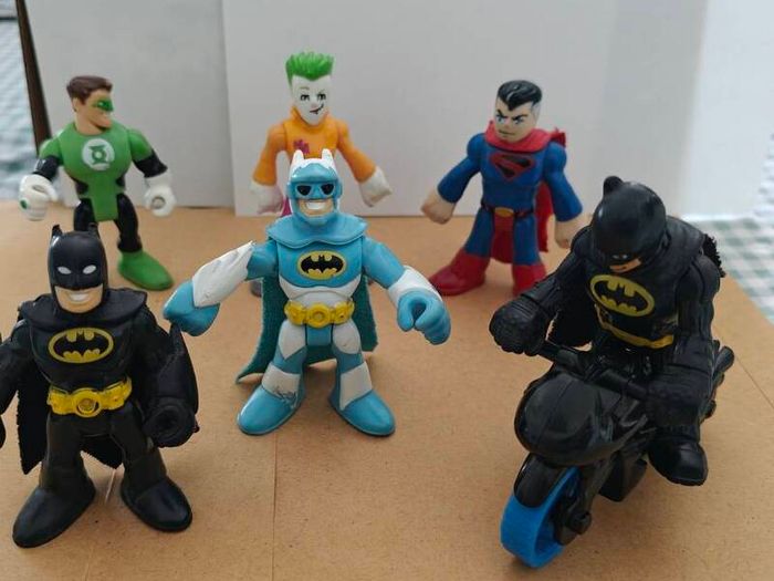 Imaginext Figures