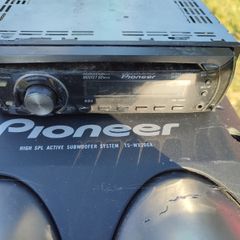 Pioneer subwoofer + radio