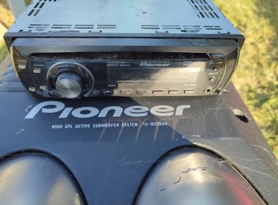 Pioneer subwoofer + radio