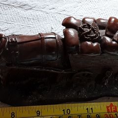 resin ?? horse and cart
