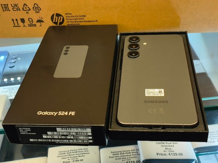 Samsung Galaxy S24 FE 128GB  Dual Sim Unlocked Black (Irish Phone/ Little Use)