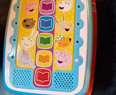 Peppa pig look and find reader