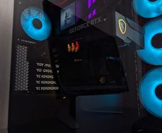 Corsair Icue High-end Gaming Pc | 9800x3d | 32gb Ddr5 | X870 | Wd 2tb Nvme | Msi Rtx 5070 Oc | Ryzen