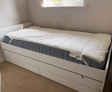 Free single bed with guest bed and storage