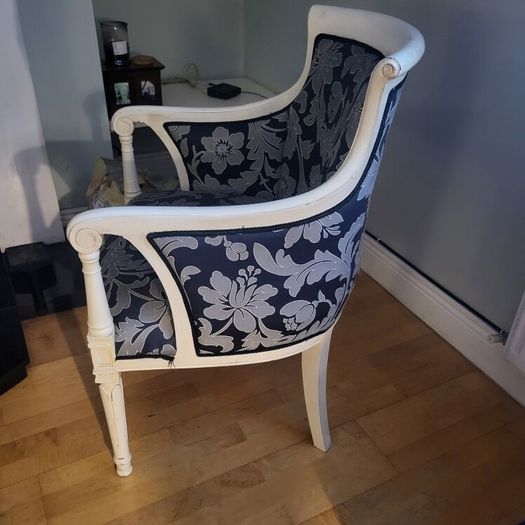 Antique French Louis XVI style