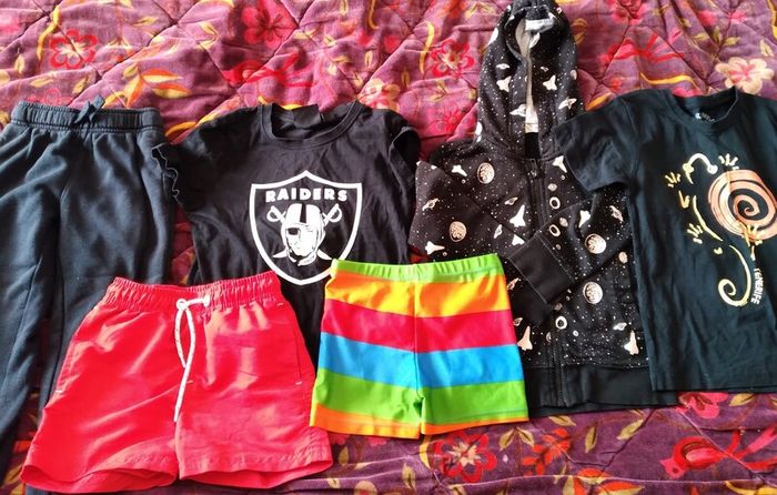 Very Large bundle boys clothes age 3 to 4 years.
