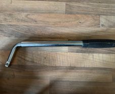 1/2" Adjustable Wheel Nut Brace