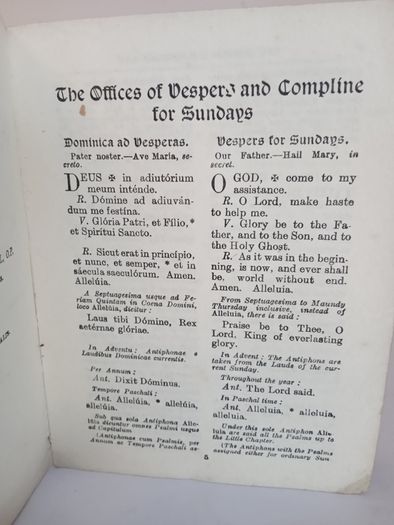 The Offices of Vespers and Compline for Sundays According to the Roman Rite: The Complete Cert in Latin and English. Compiled in Strict Accordance With the Latest Revision of the Roman Breviary (PT271)