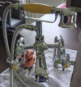 Bathroom mixer taps