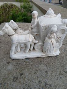 Vintage Rare Porcelain Horse Carriage