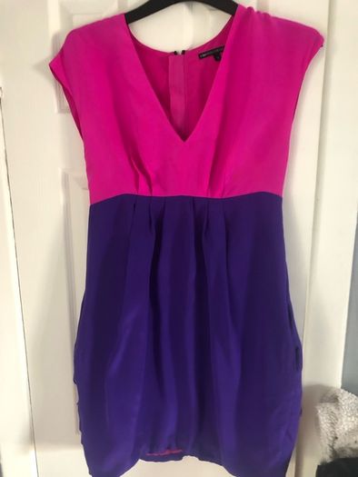 Ladies stunning dress size 10 with pockets