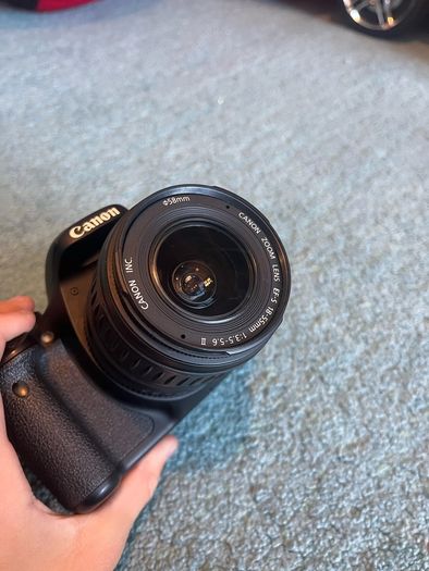 Canon EOS 600D + Canon EF-s 18-55mm lens