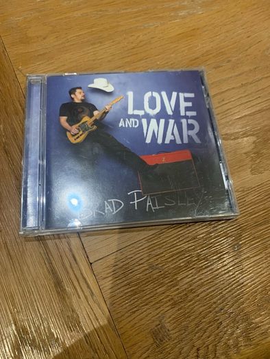 Brad Paisley / Love and War