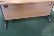 1400 mm beech office desks