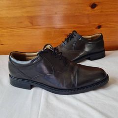 clarks wide fit brougues Size 7 eu 41 black with green in excellent condition