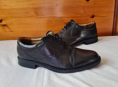 clarks wide fit brougues Size 7 eu 41 black with green in excellent condition