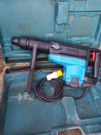 Makita SDS Max Hammer Drill