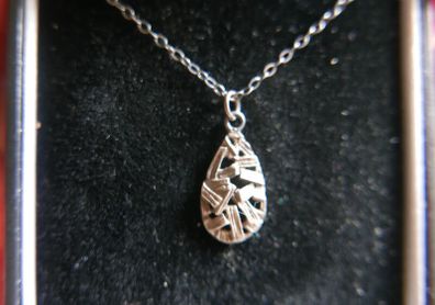 Vintage Sterling Silver 925 Leaf Drop Fine Silver Pendant and Necklace 1,7g L-8,5"