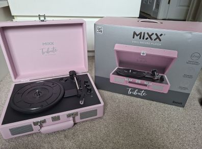 vinyl player