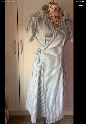 dress Bnwt vintage inspired wrap dress size small 8/10 midi short sleeve dress