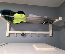 Hat rack