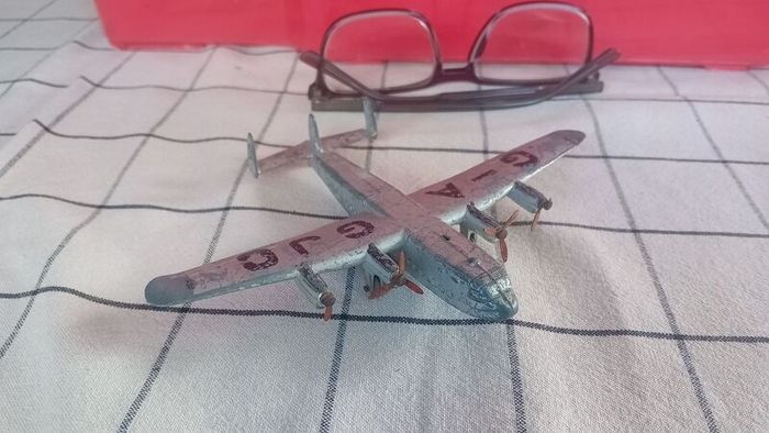 Dinky Avro York
