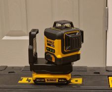 DeWalt DCLE34031 18v 3Way 360 degrees Green Laser. BARE UNIT