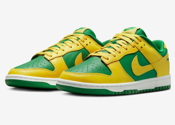 Nike Dunk Low Reverse Brazil UK 10 / US 11 DEADSTOCK
