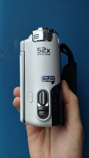 Samsung HMX-F90 HD Video Camera Camcorder