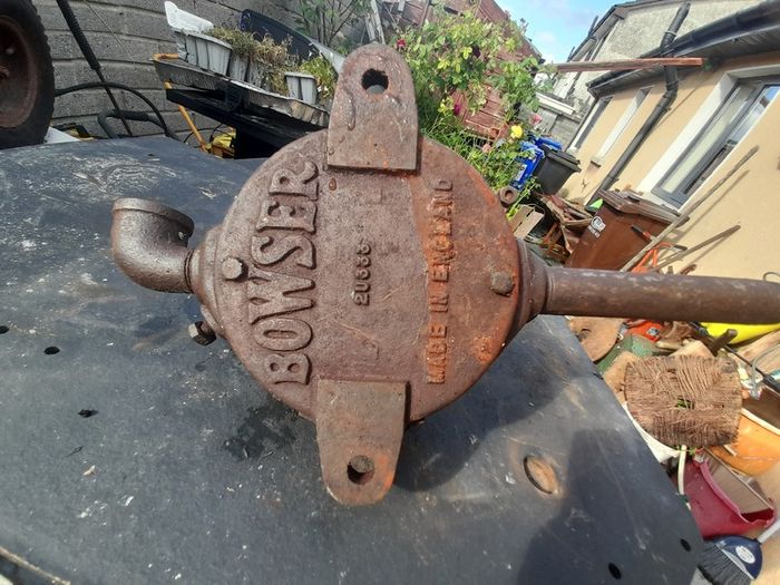 Antique Diesel Transfer Rotary Hand Operated Bowser Pump Made in England
