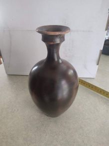 Lovely Vintage Brwon Pottery Vase No Stmpe.