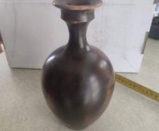 Lovely Vintage Brwon Pottery Vase No Stmpe.
