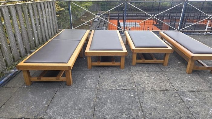 Relaxation benches various sizes