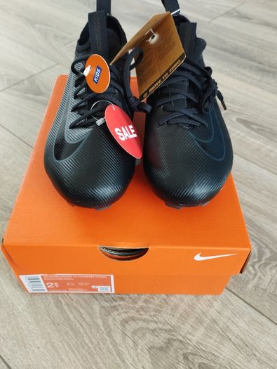 Nike Kids Football Boots UK Size 2