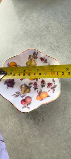 3 different itmes- 1- vintage small ceramic flared vase signed T. Casey 20 .00 euro. 2 - St. George Bone China Trinket small dish/ bowl England 12.00 euro. 3- Miniature Ceramic Praying Hands. 5 inches. White With Pink Flowers On The Base.12.00 euro.
