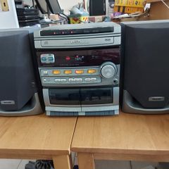 Philips Music System, Model FW316C22, 3 CD Changer, Dual Tape Deck, Tuner and AUX, with 2 Philips Speakers Model FB 318PH