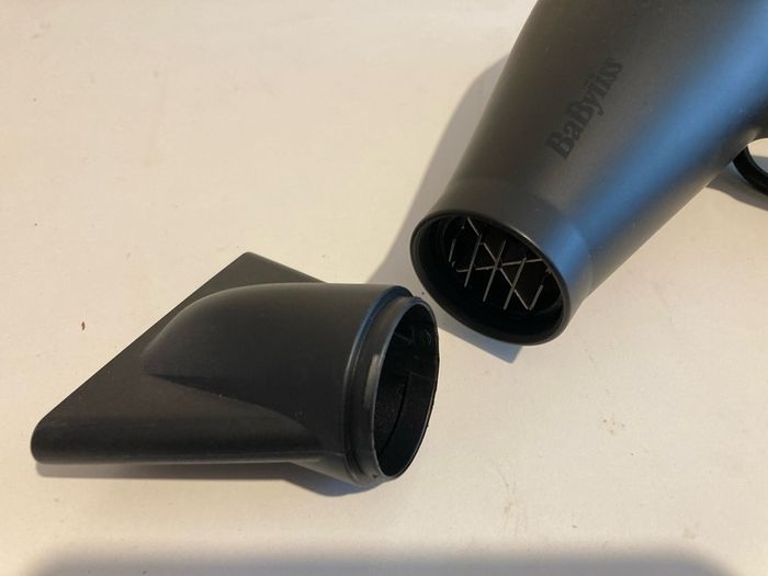 New - Powerful Babyliss 3q hairdryer