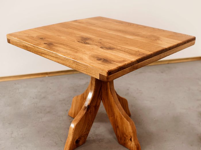 table 4 chairs
